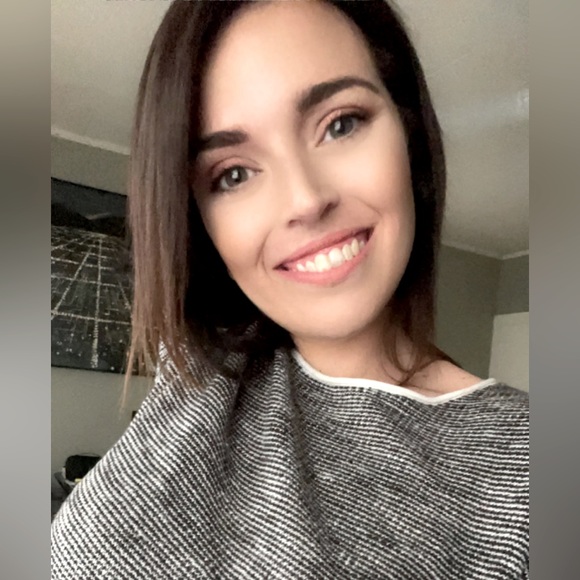 Meet your Posher, Melisa - Picture 1 of 1